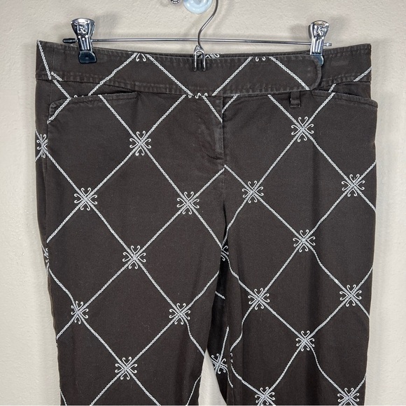 SIZE 6 ANN TAYLOR LOFT BROWN WHITE EMBROIDERED CROPPED CAPRI PANTS BOHO PREPPY - Picture 4 of 11